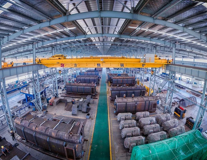 鍋爐生產(chǎn)車間.jpg 鍋爐生產(chǎn)車間.jpg